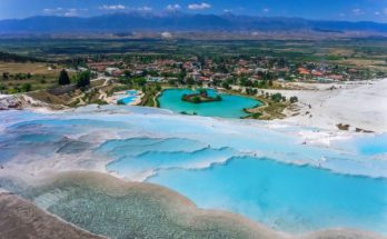 The active thermal springs of Pamukkale