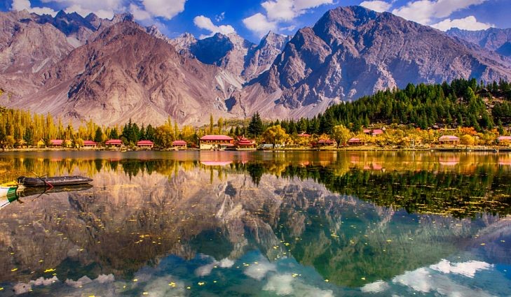 5 Most Beautiful Lakes in Pakistan: - SocioON