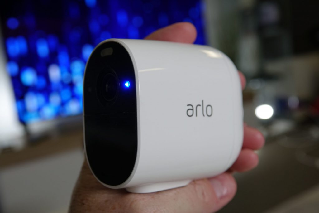 arlo spotlight first look